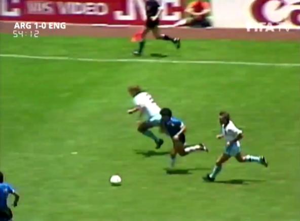 马拉多纳进球集锦（1986世界杯阿根廷对英格兰）(38)
