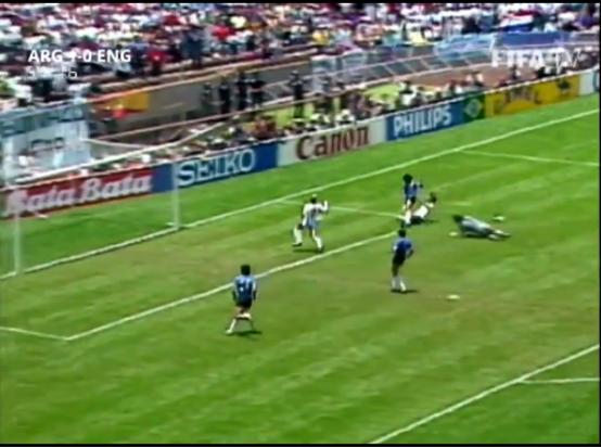 马拉多纳进球集锦（1986世界杯阿根廷对英格兰）(42)