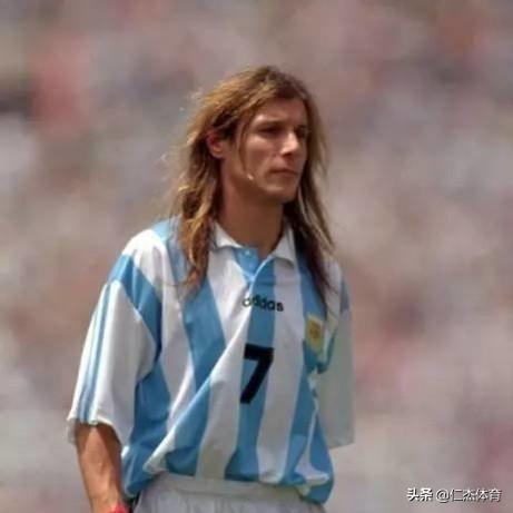 阿根廷队足球明星（阿根廷队史8大最帅颜值）(2)