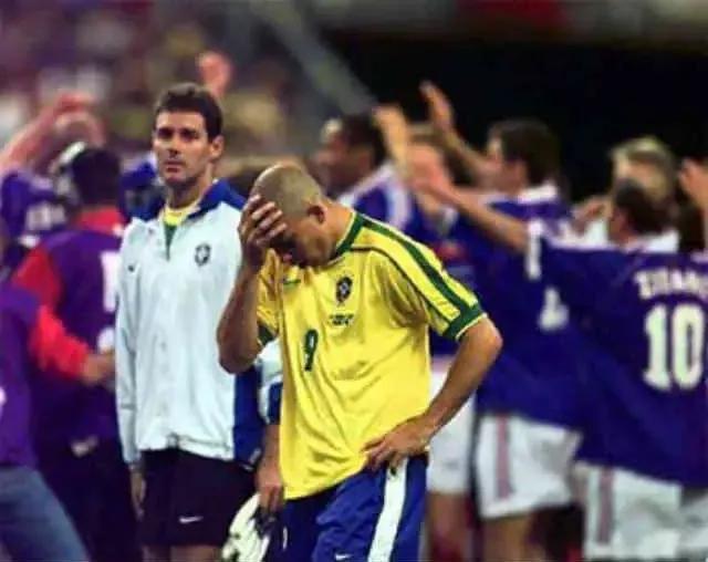 1998年世界杯巴西队（90年世界杯的巴西队实力如何）(30)