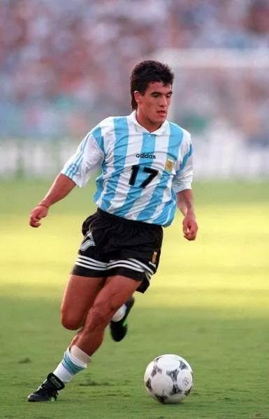 94世界杯阿根廷阵容（1994年世界杯阿根廷队大名单）(7)
