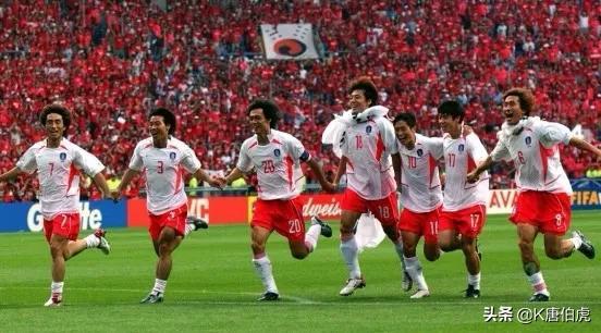 02年世界杯韩国队排名（韩国2002年世界杯四强名副其实吗）