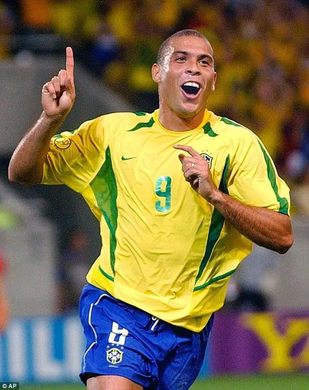 巴西队历史最佳阵容（ 2000年后巴西队史的最佳阵容）