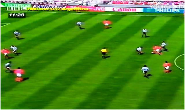 98年荷兰vs阿根廷（回顾1998世界杯荷兰对阿根廷）(2)