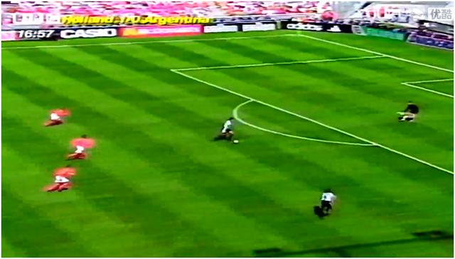 98年荷兰vs阿根廷（回顾1998世界杯荷兰对阿根廷）(9)