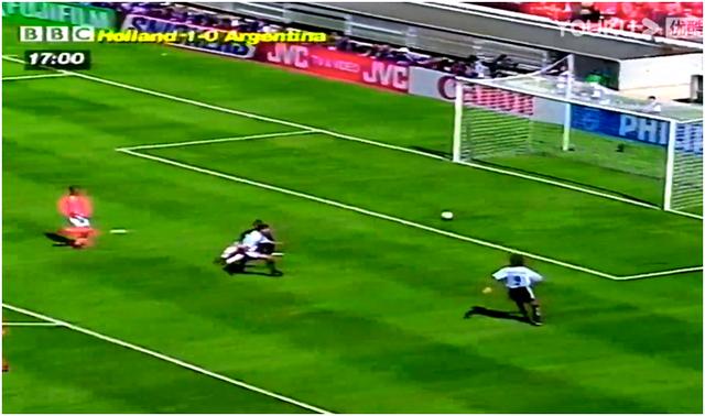 98年荷兰vs阿根廷（回顾1998世界杯荷兰对阿根廷）(10)