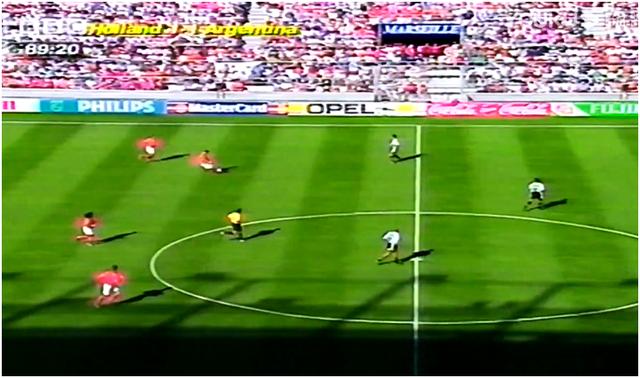 98年荷兰vs阿根廷（回顾1998世界杯荷兰对阿根廷）(16)